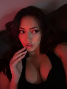 Gül - Silivri Premium Eskort